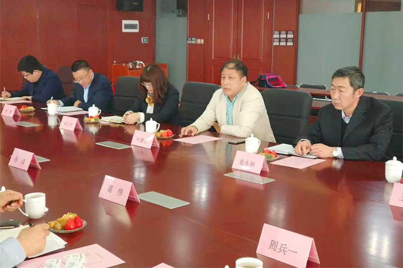 德才集團(tuán)董事長(zhǎng)葉德才偕高管團(tuán)隊(duì)赴榮華建設(shè)集團(tuán)訪問交流(圖2)