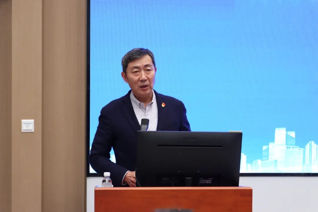 嶗山區(qū)建筑業(yè)協(xié)會(huì)換屆大會(huì)圓滿完成，中建聯(lián)合當(dāng)選為會(huì)長(zhǎng)單位(圖2)