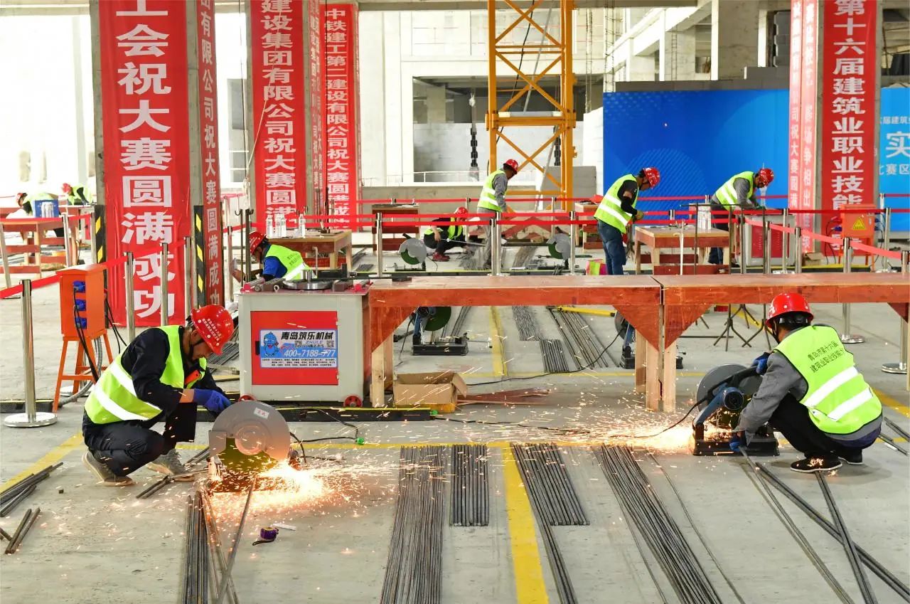 弘揚工匠精神，助推中國創(chuàng)造|中建聯(lián)合協(xié)辦青島市第十六屆建筑業(yè)職業(yè)技能大賽(圖5)